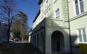 Szpitalna 2
